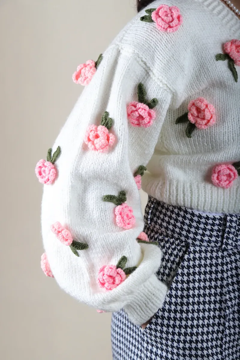 Hand-knit cardigan, detail